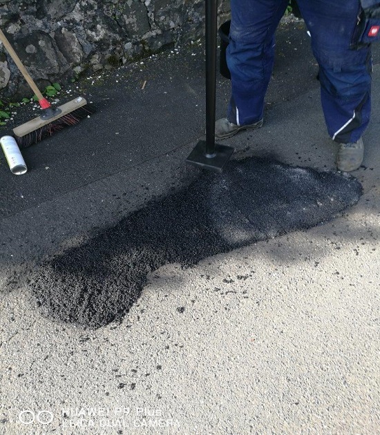 FM Asphaltfüller (Asphaltreparatur / Asphalt reparieren) – Bild 9